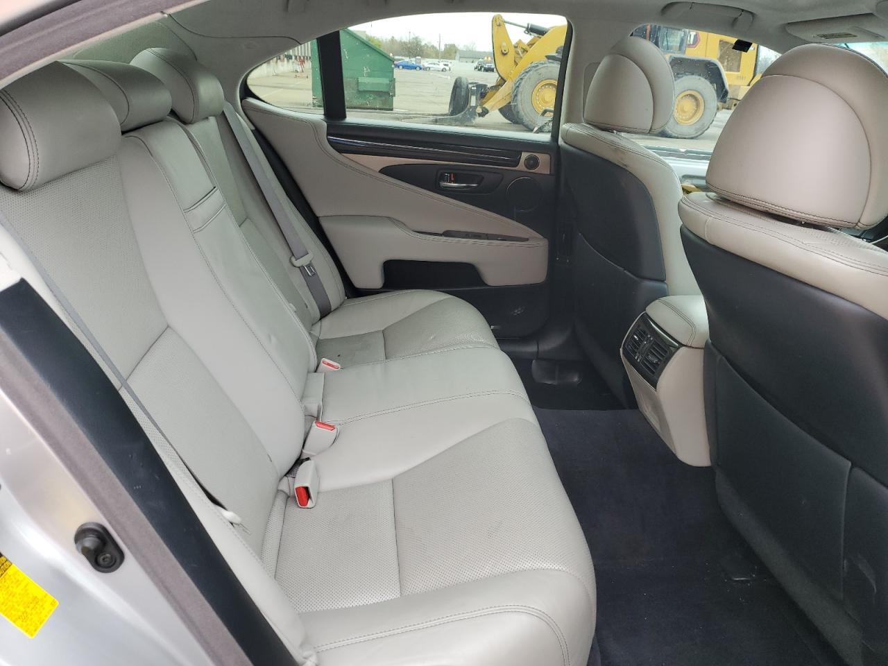 2013 Lexus LS - zdjęcie 10