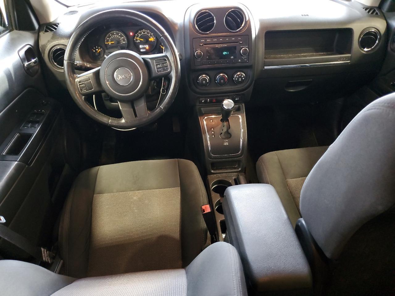 2014 Jeep Liberty (Patriot) - zdjęcie 8