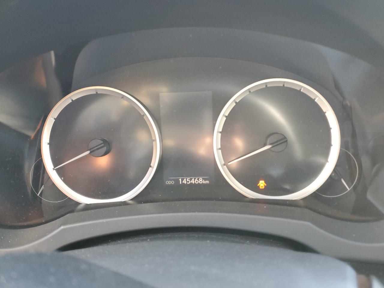 2014 Lexus IS - zdjęcie 9