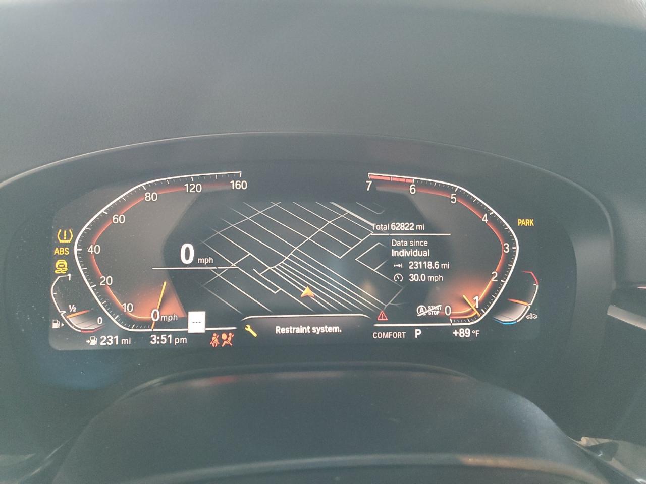2021 BMW Seria 5 - zdjęcie 9