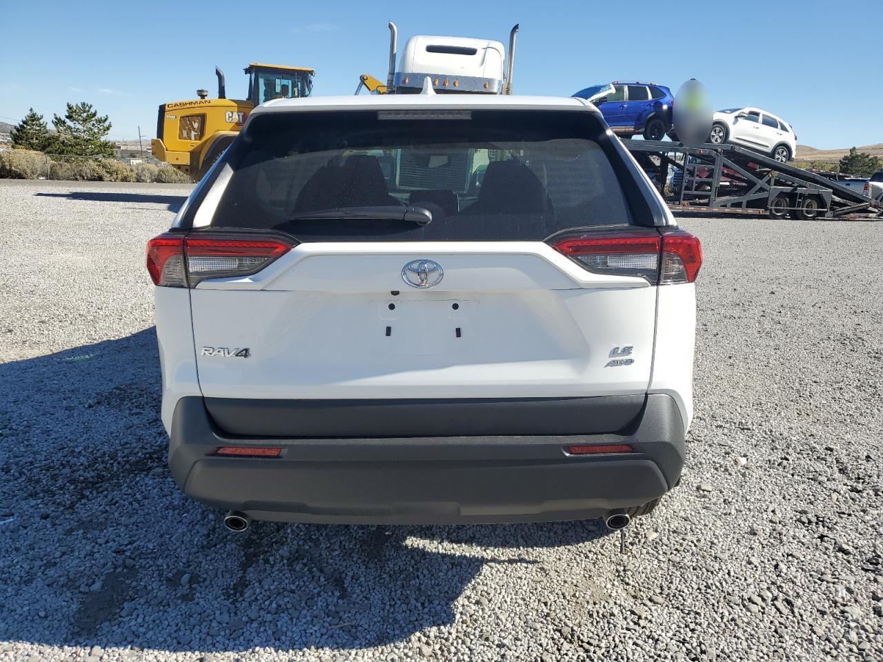 2025 Toyota RAV 4 - zdjęcie 6