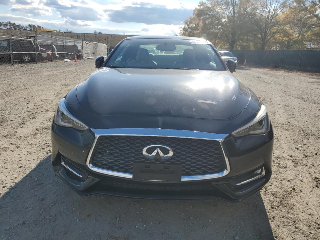 2018 Infiniti Q60 Luxe 300 - zdjęcie 5