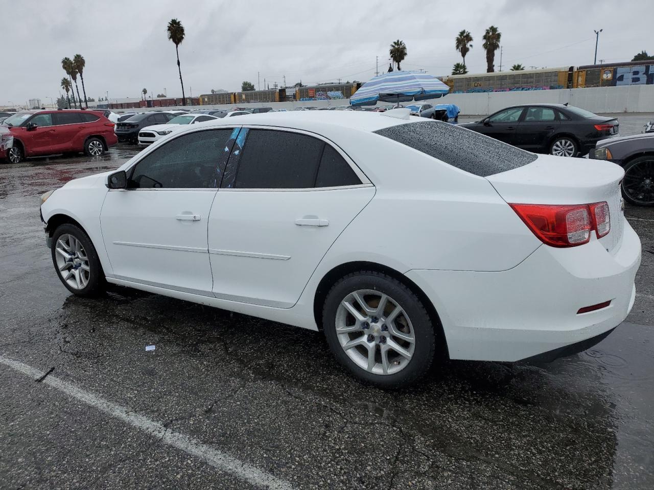 2015 Chevrolet Malibu - zdjęcie 2