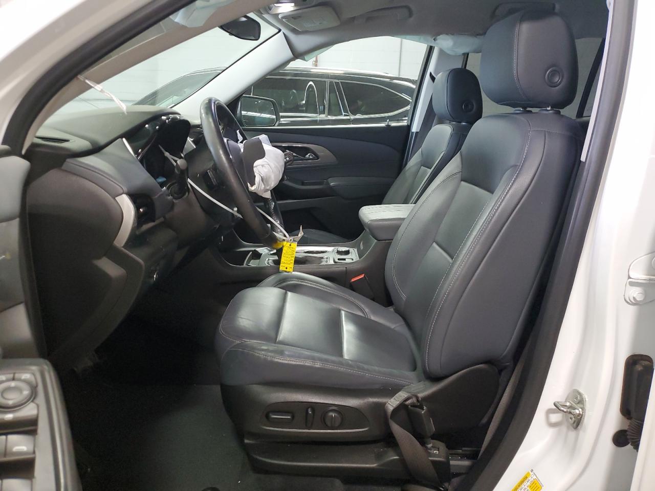2021 Chevrolet Traverse Lt - zdjęcie 7