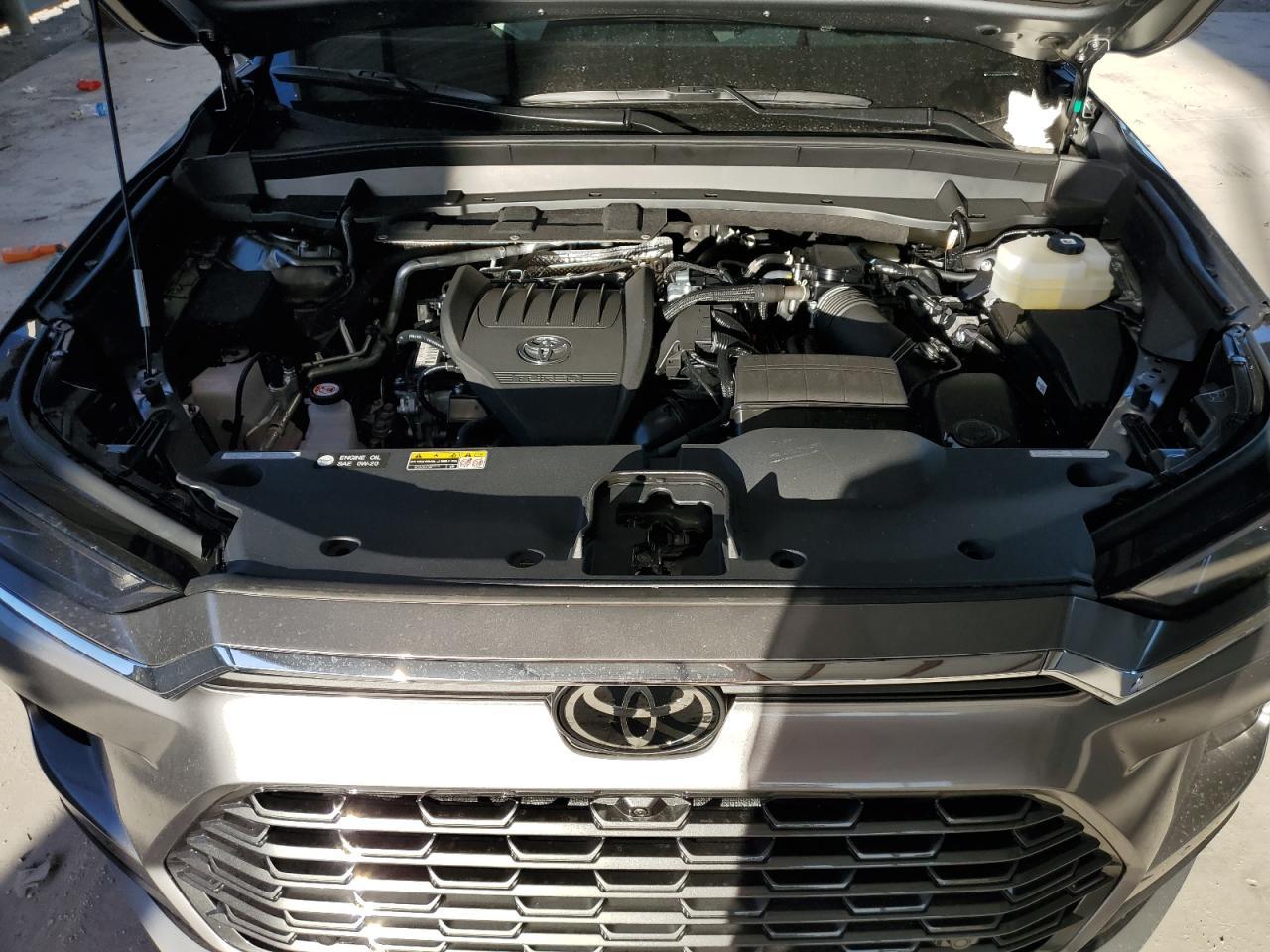 2025 Toyota Grand Highlander Limited - zdjęcie 12