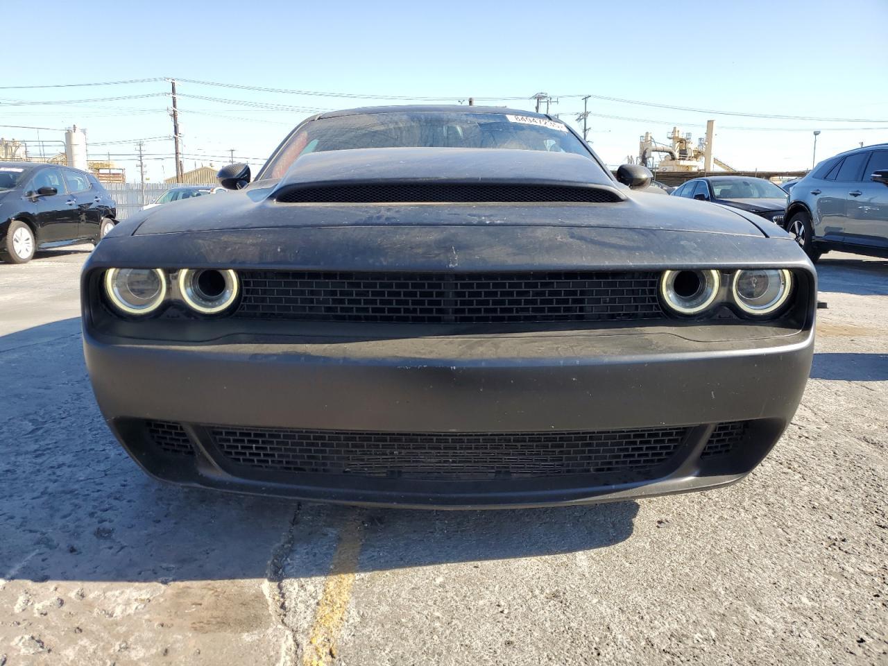 2016 Dodge Challenger - zdjęcie 5
