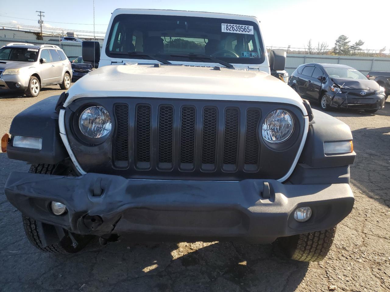 2021 Jeep Wrangler - zdjęcie 5