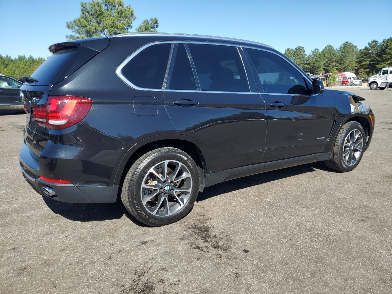 2017 BMW X5 xDrive35I - zdjęcie 3