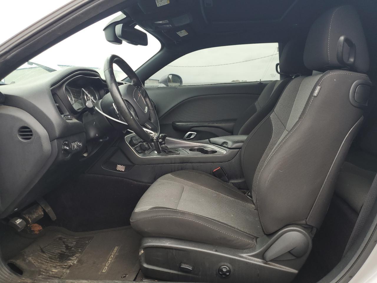 2016 Dodge Challenger Sxt - zdjęcie 7