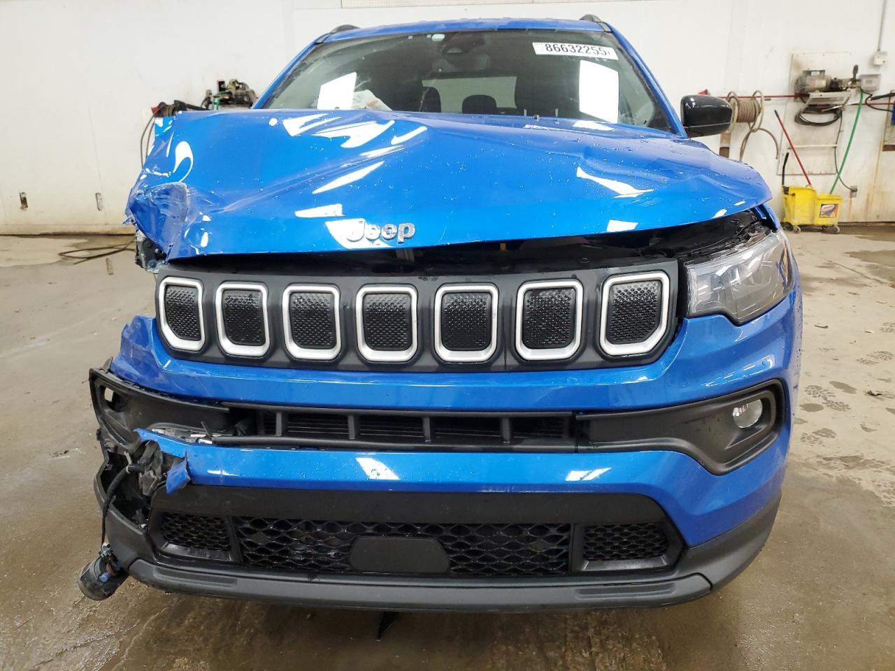 2022 Jeep Compass Latitude Lux - zdjęcie 5