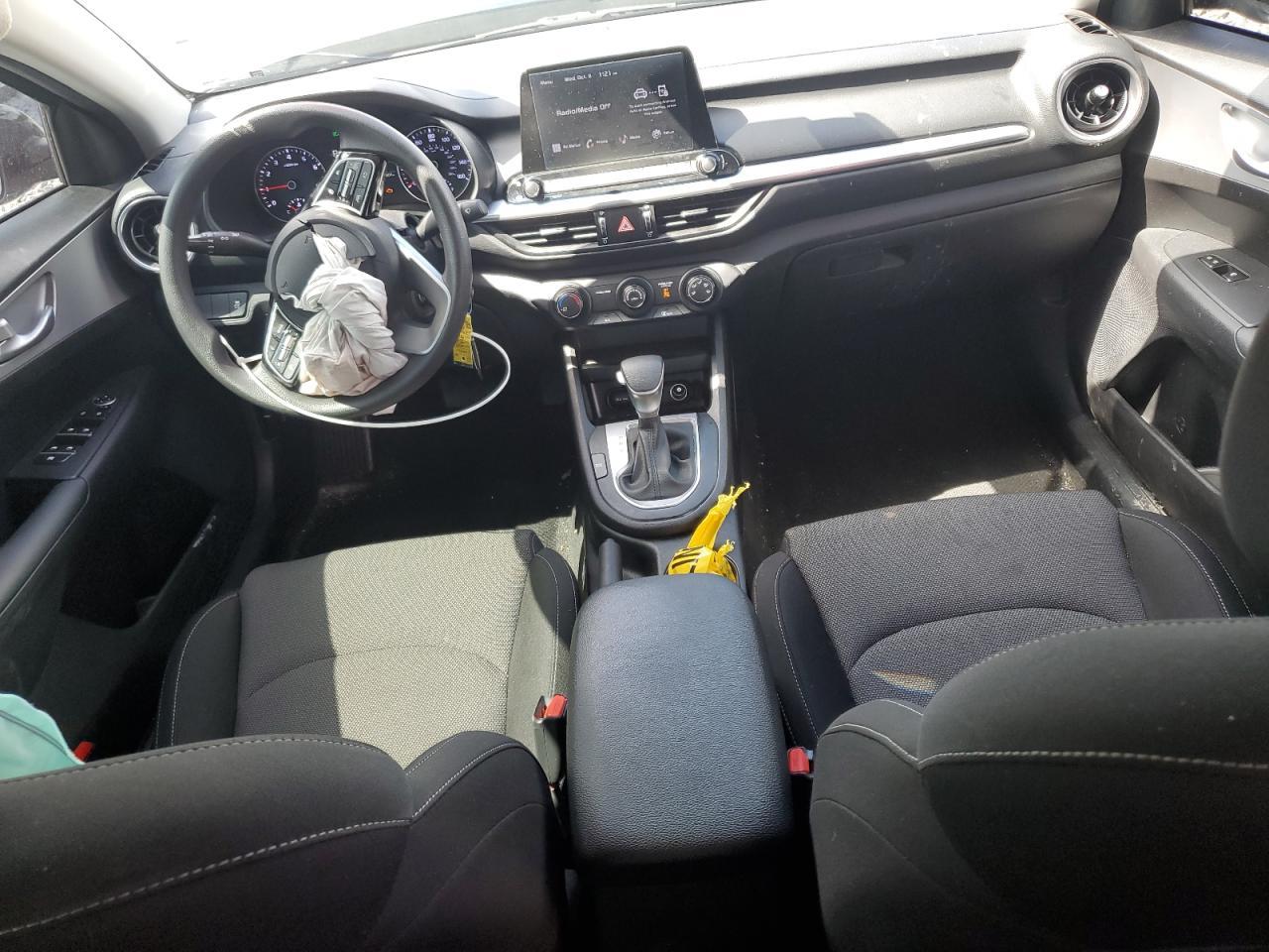 2023 Kia Forte - zdjęcie 8