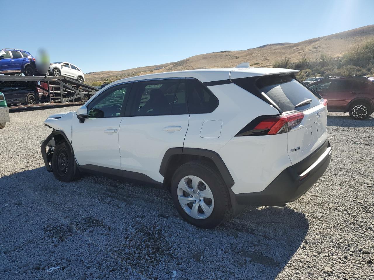 2025 Toyota RAV 4 - zdjęcie 2