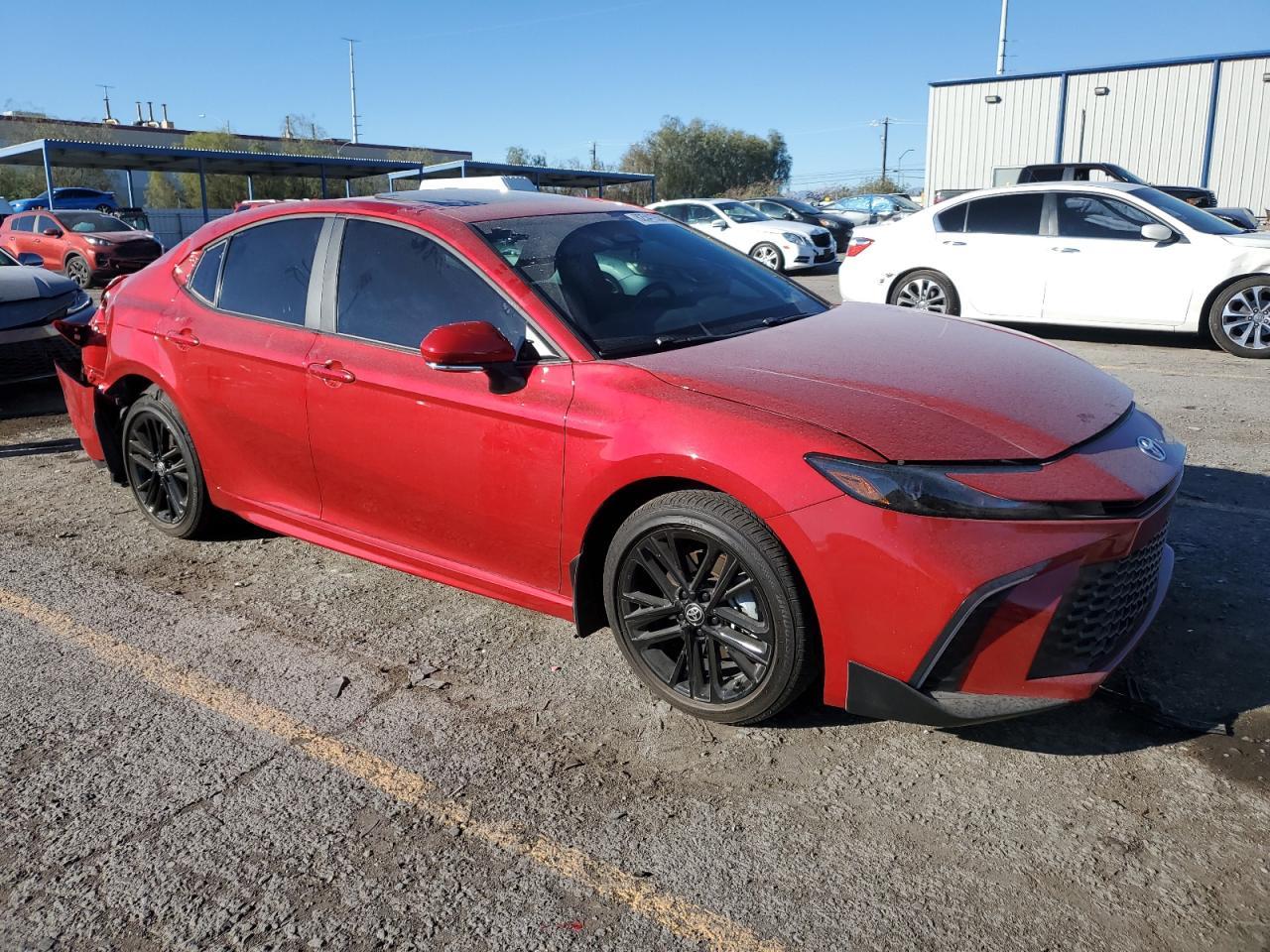 2025 Toyota Camry - zdjęcie 4