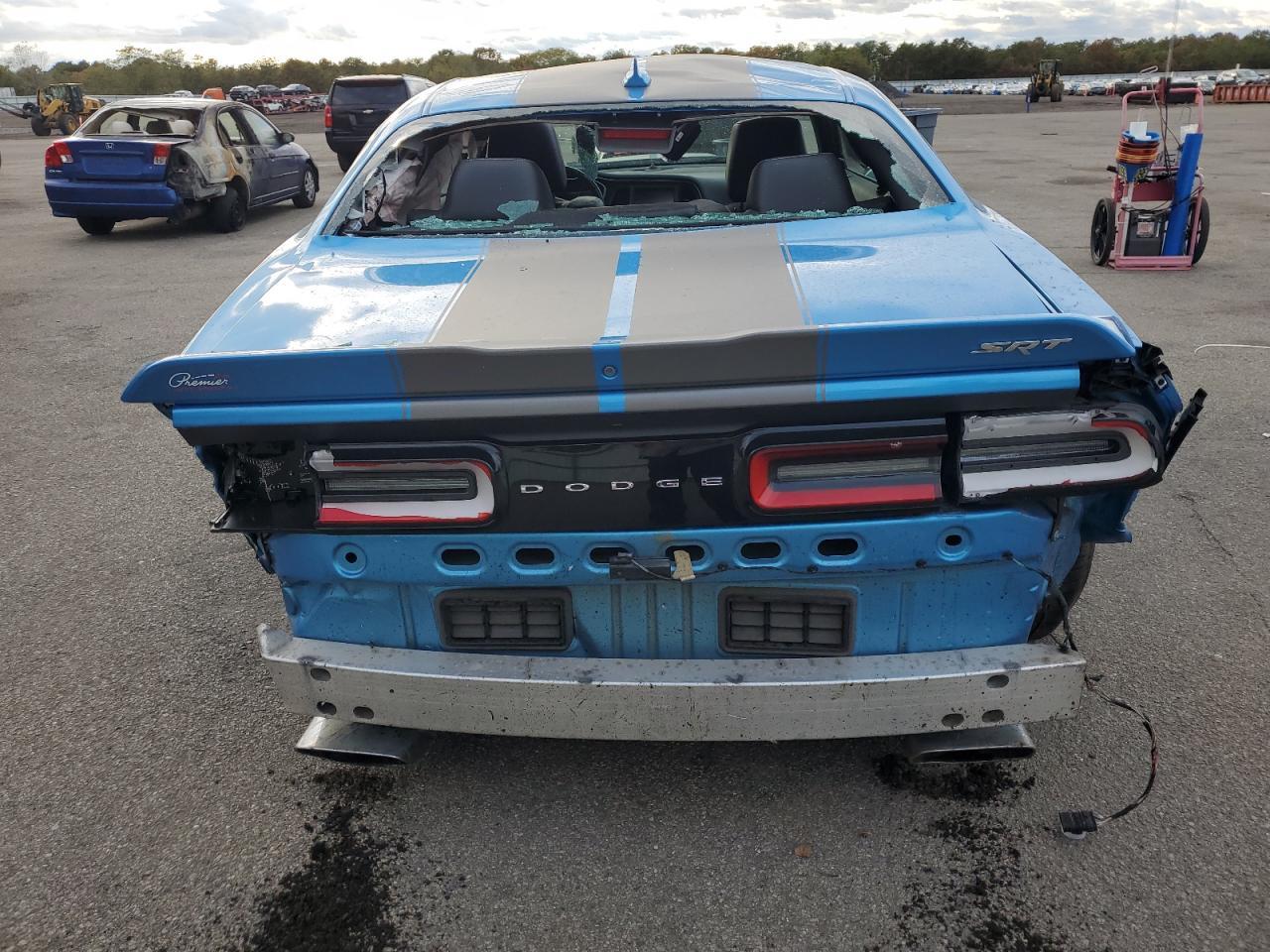 2015 Dodge Challenger - zdjęcie 6