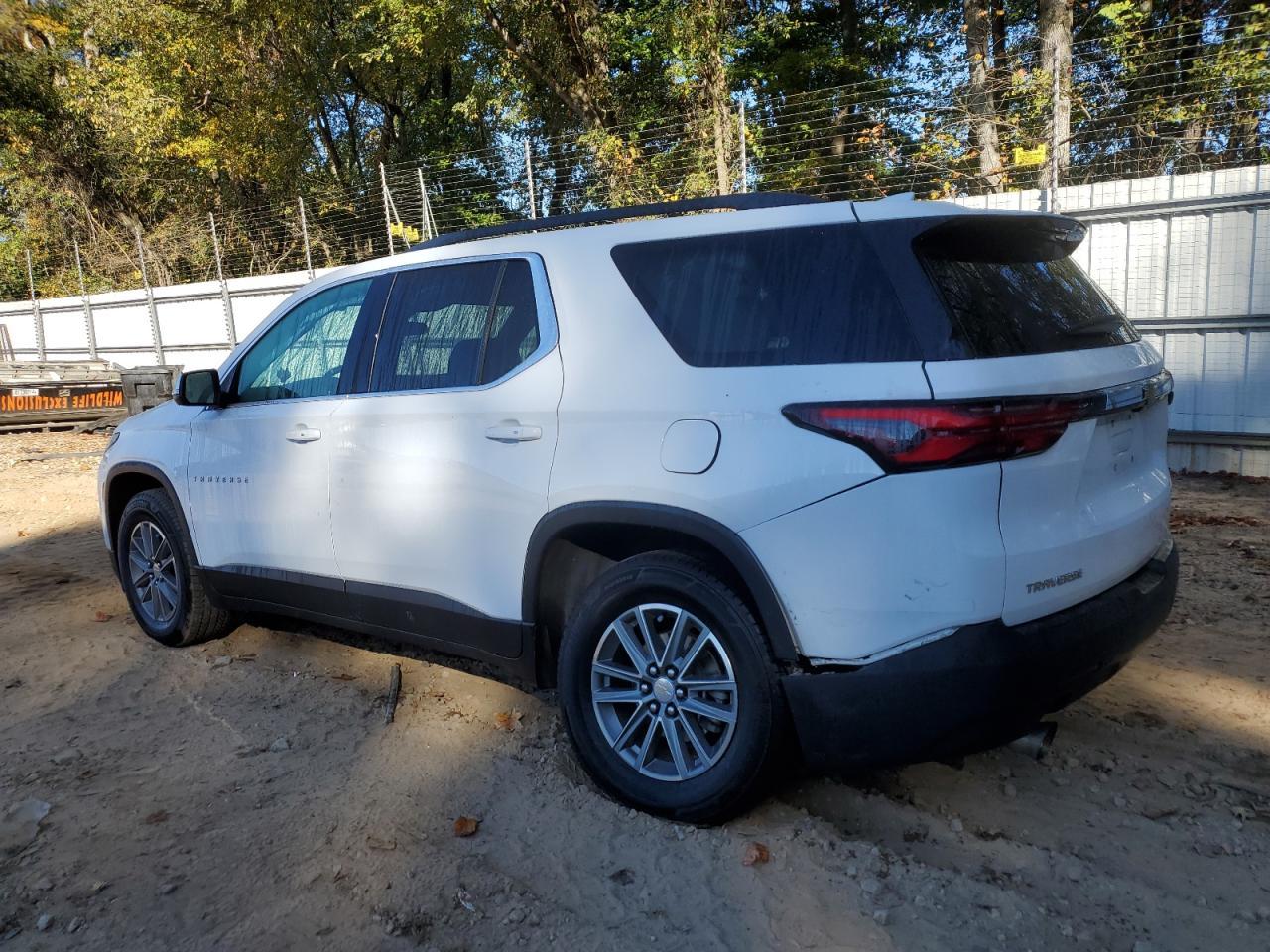 2023 Chevrolet Traverse Lt - zdjęcie 2