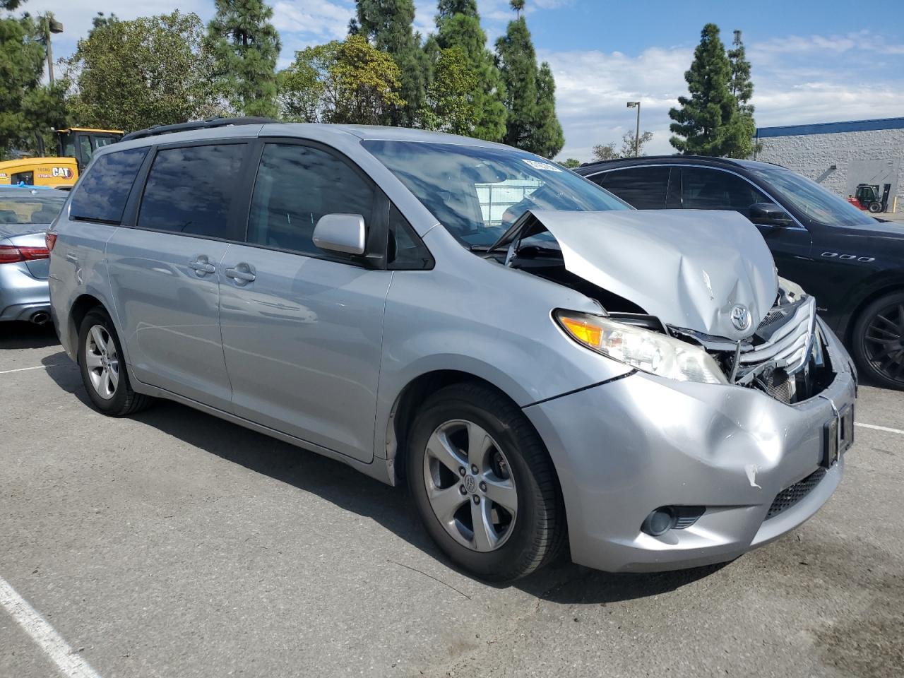 2016 Toyota Sienna - zdjęcie 4