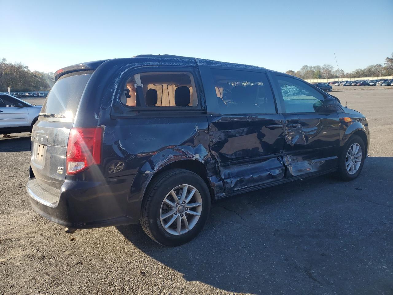 2014 Dodge Caravan - zdjęcie 3