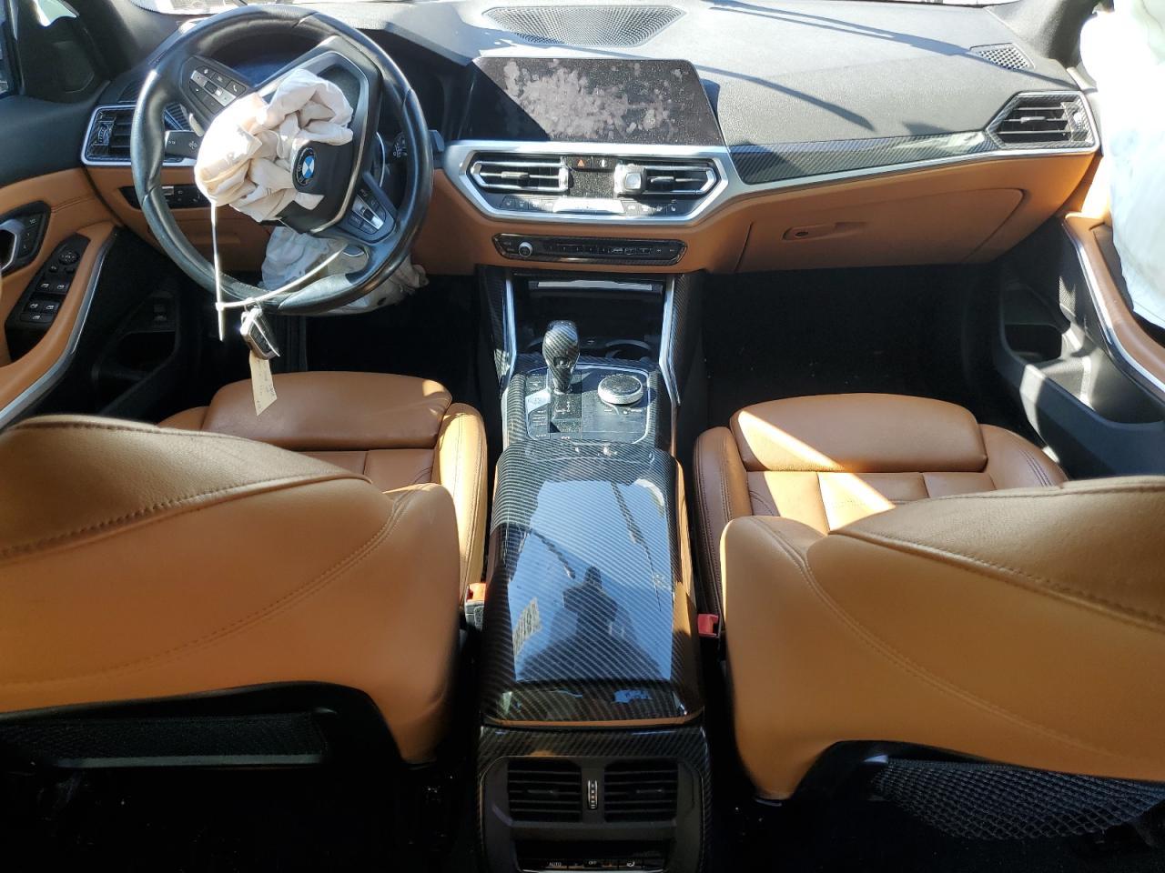 2020 BMW Seria 3 - zdjęcie 8