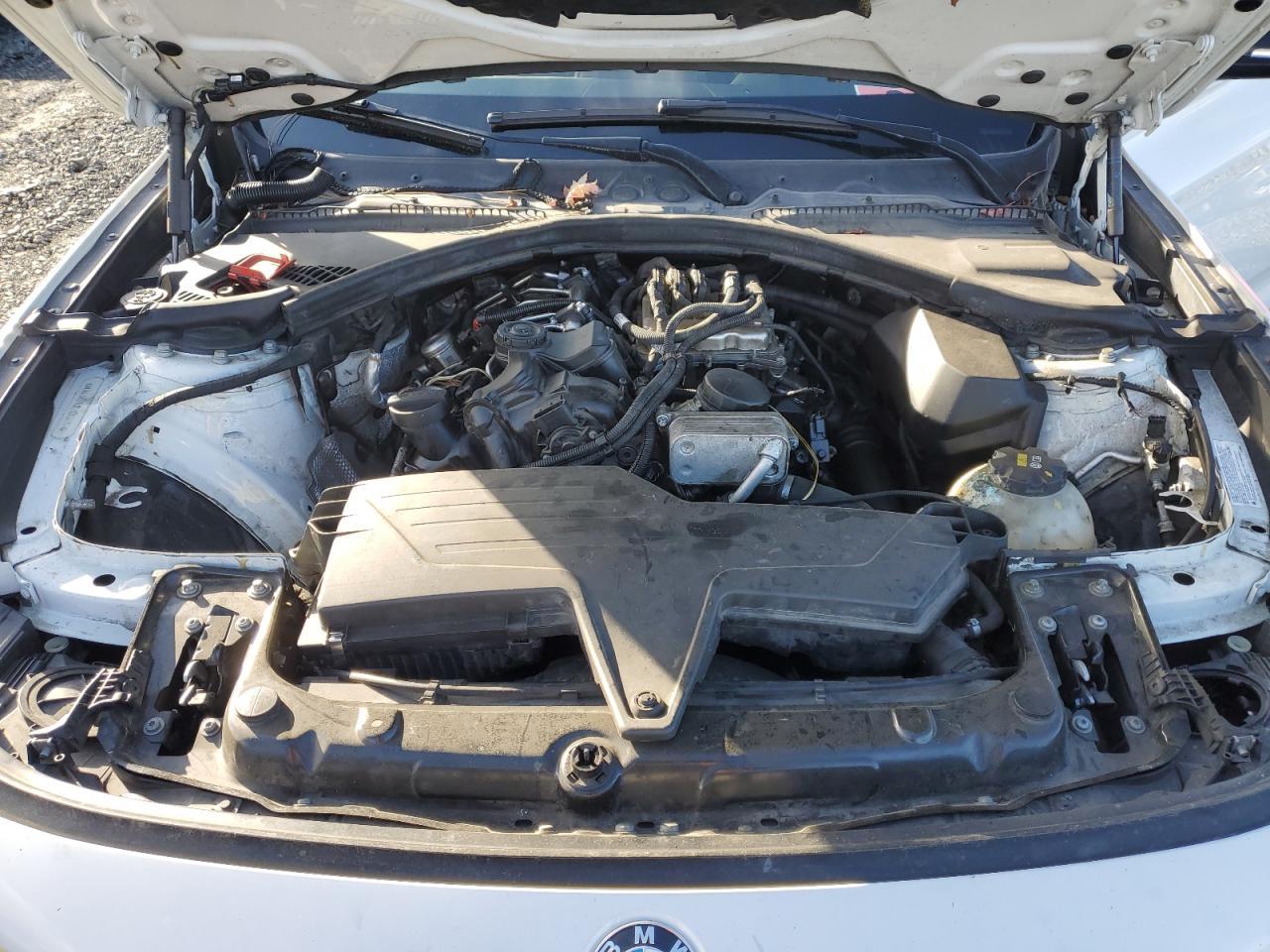 2015 BMW 328 Xigt - zdjęcie 11