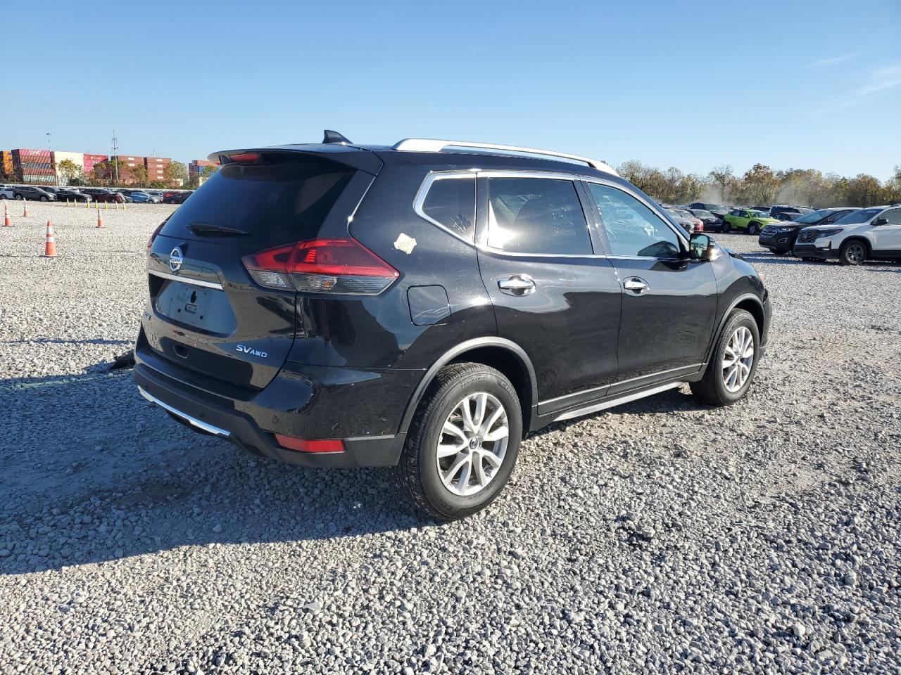 2019 Nissan Rogue - zdjęcie 3