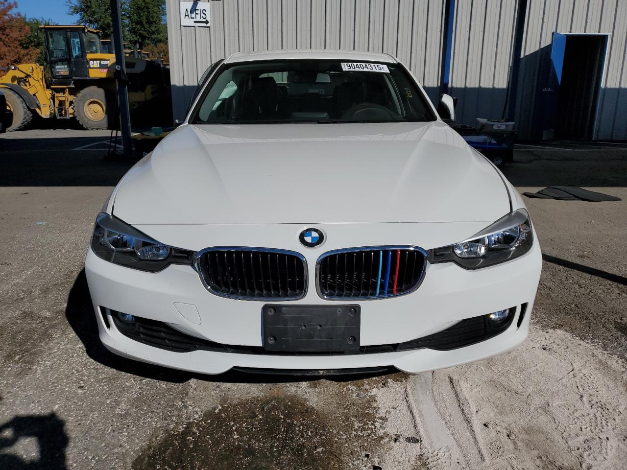 2015 BMW Seria 3 - zdjęcie 5