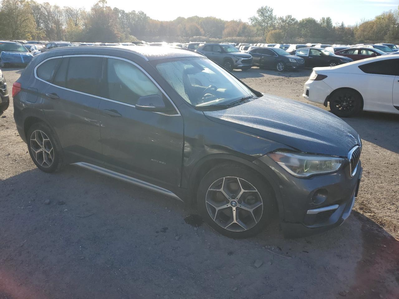 2017 BMW X1 - zdjęcie 4