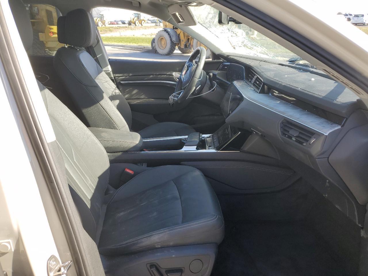 2022 Audi e-tron - zdjęcie 7