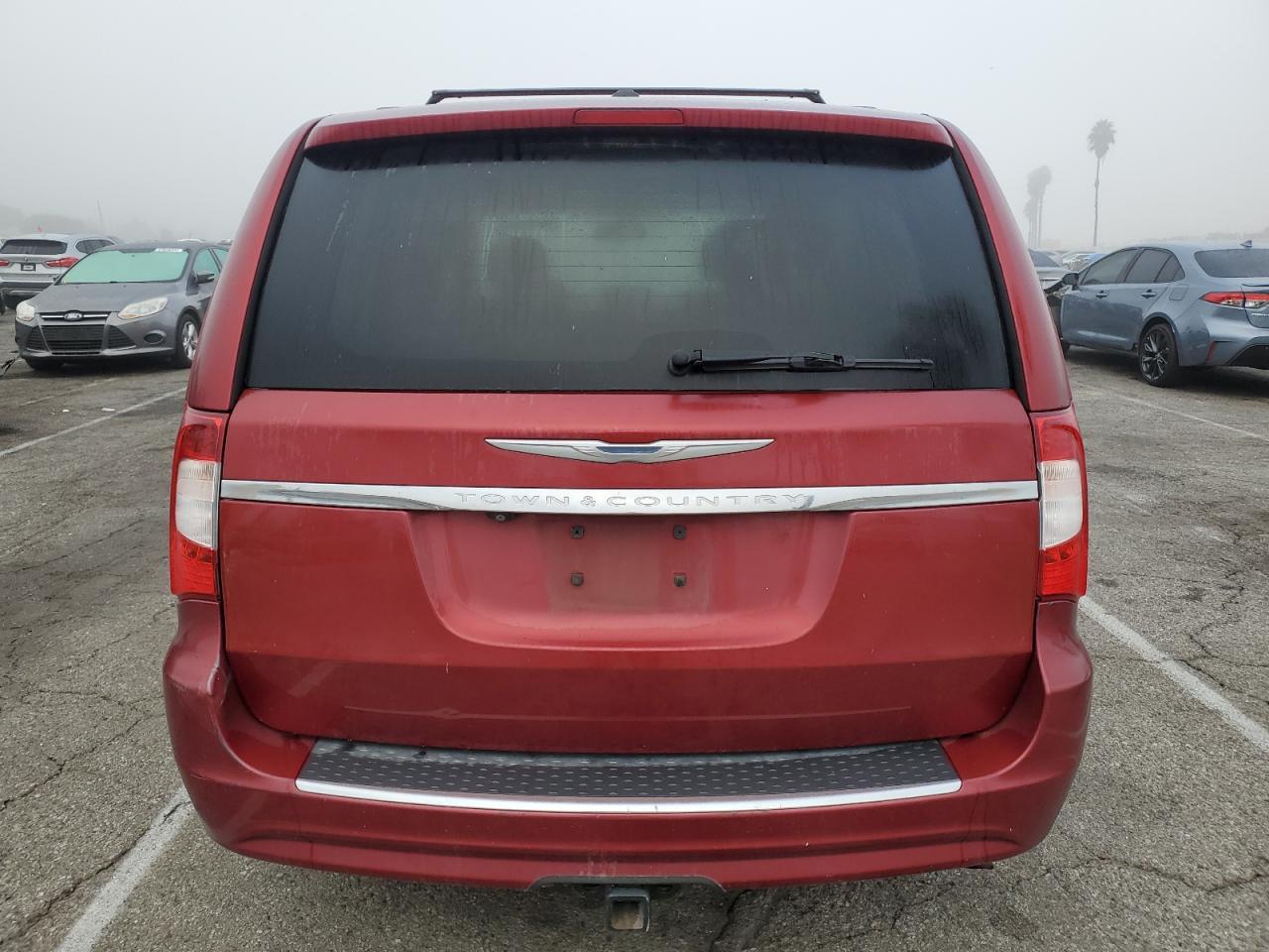 2014 Chrysler Town & Country Touring - zdjęcie 6