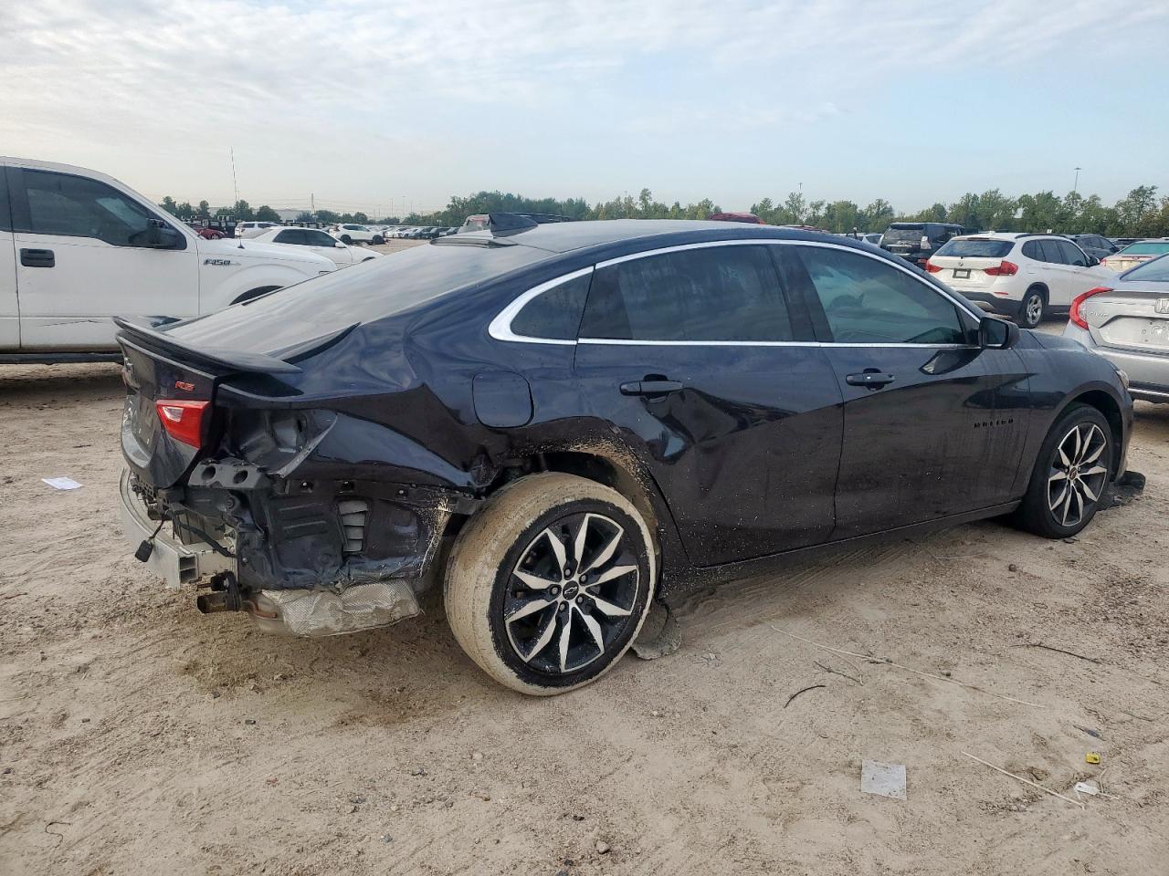 2022 Chevrolet Malibu Rs - zdjęcie 3