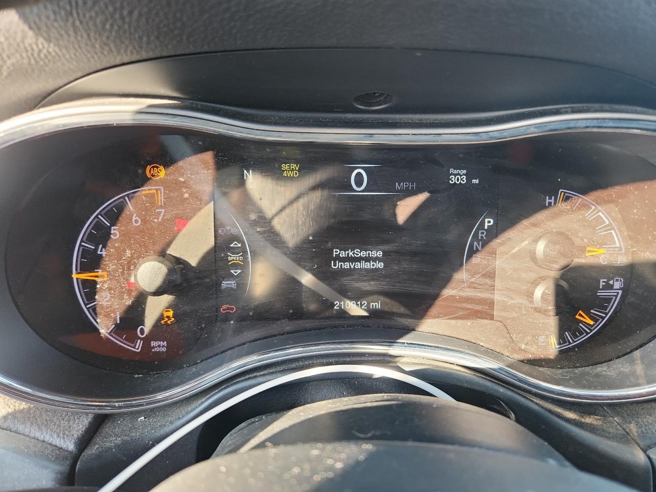 2020 Jeep Grand Cherokee Limited - zdjęcie 9