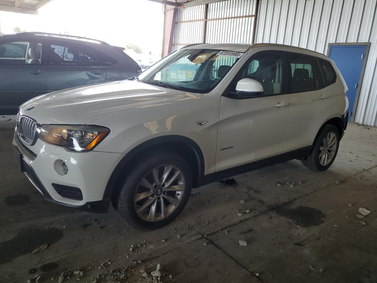 2016 BMW X3 - zdjęcie główne