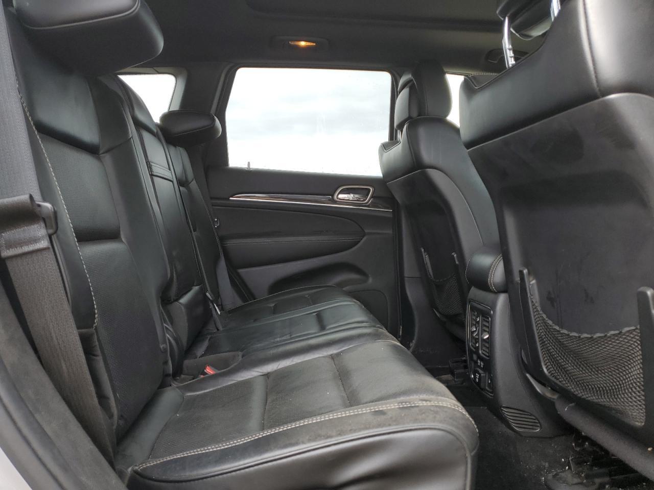 2014 Jeep Grand Cherokee Overland - zdjęcie 11