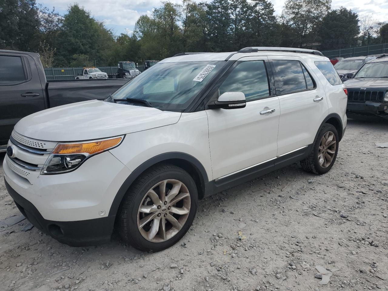 2014 Ford Explorer - zdjęcie główne