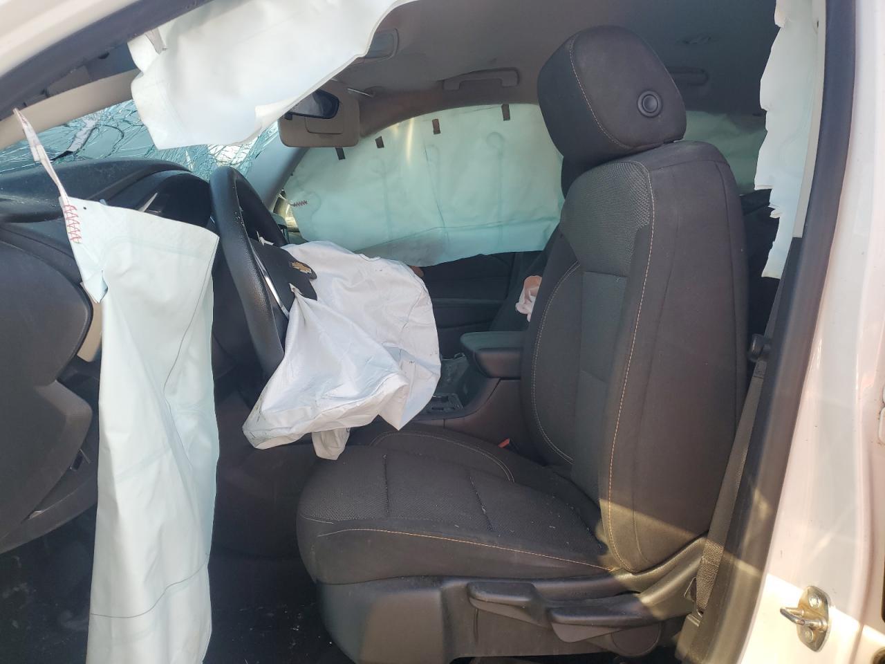 2021 Chevrolet Traverse Ls - zdjęcie 7