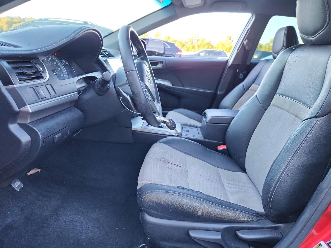 2014 Toyota Camry Se - zdjęcie 7