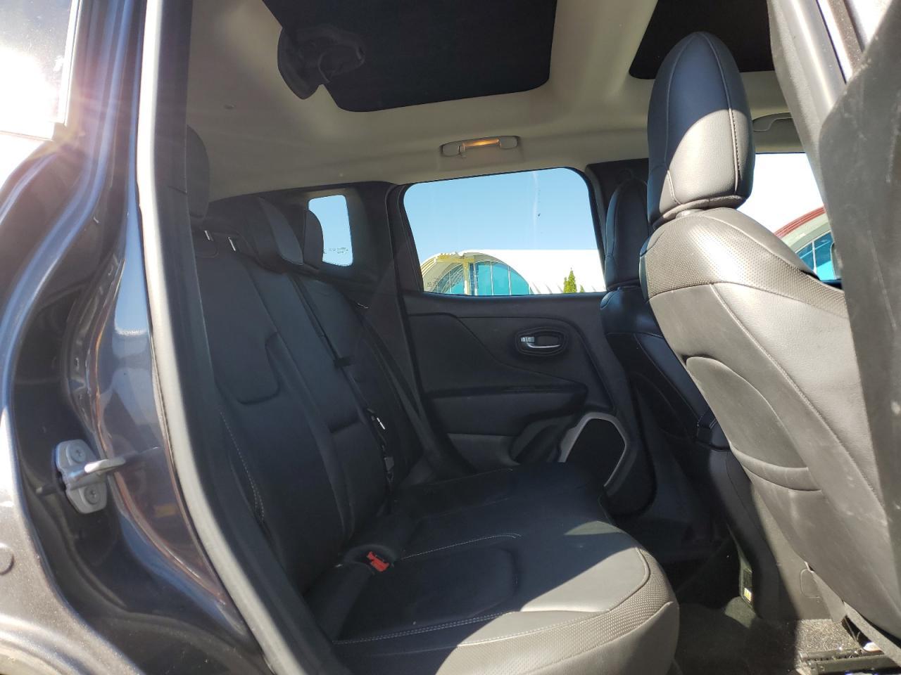 2016 Jeep Renegade Limited - zdjęcie 11