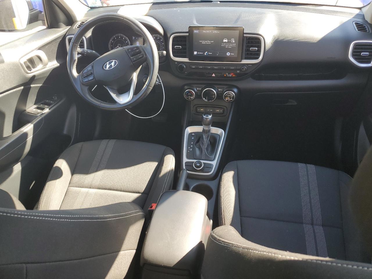 2022 Hyundai Venue Sel - zdjęcie 8