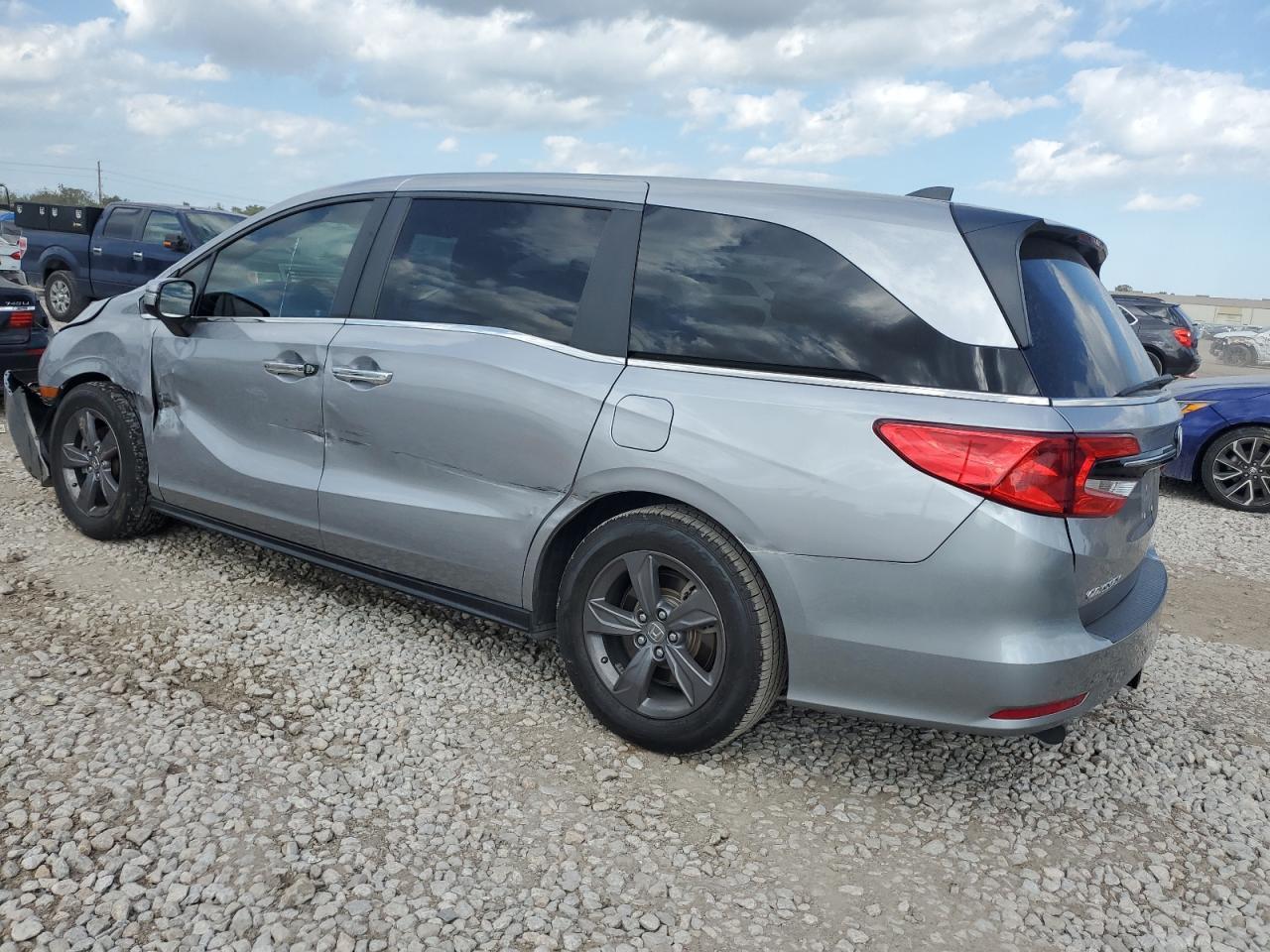 2022 Honda Odyssey - zdjęcie 2