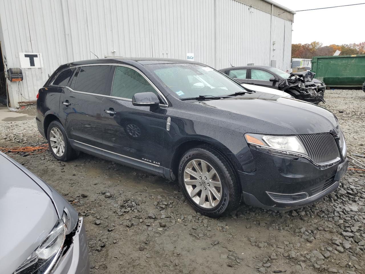 2016 Lincoln Mkt - zdjęcie 4