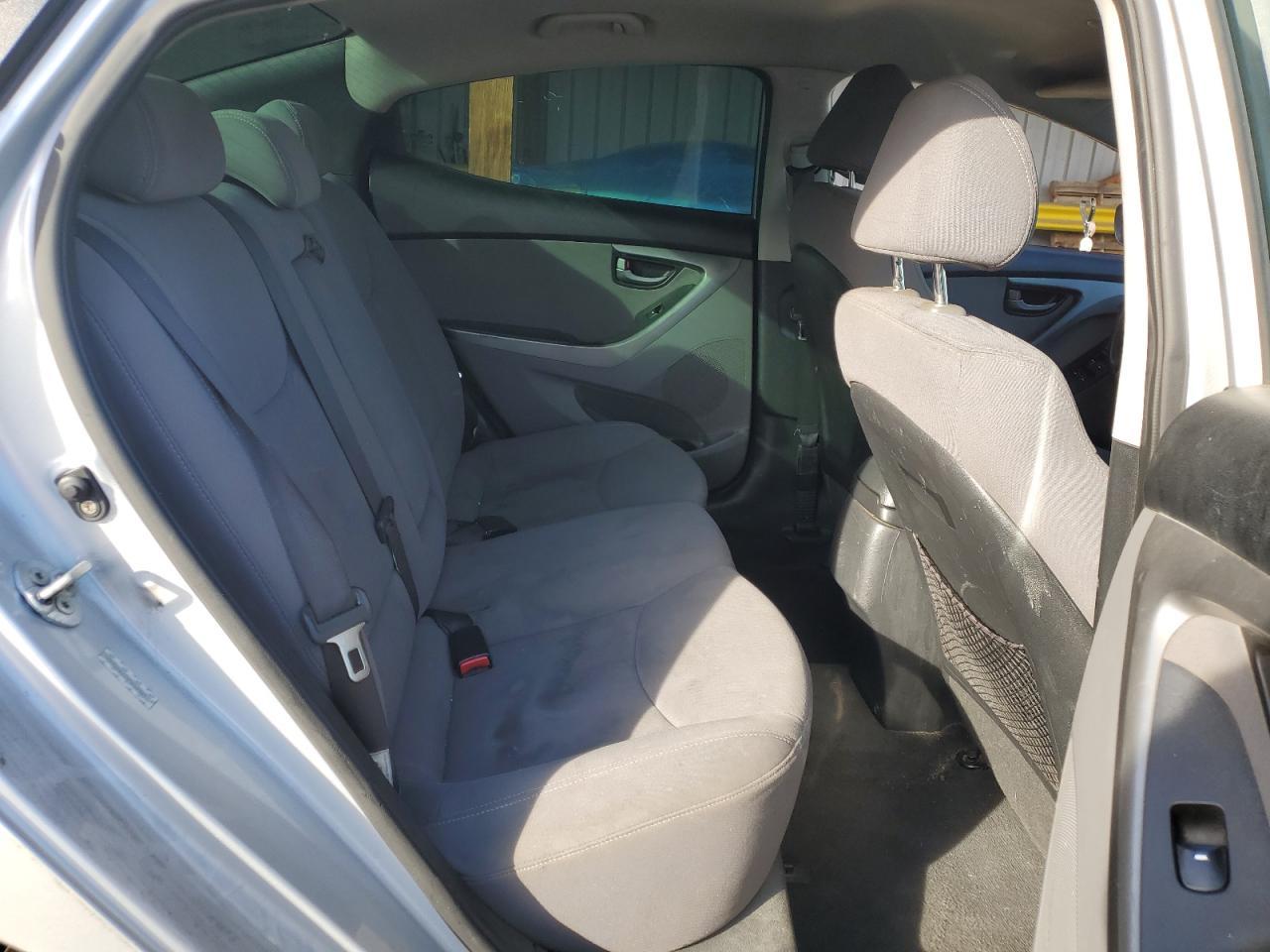 2014 Hyundai Elantra Se - zdjęcie 11