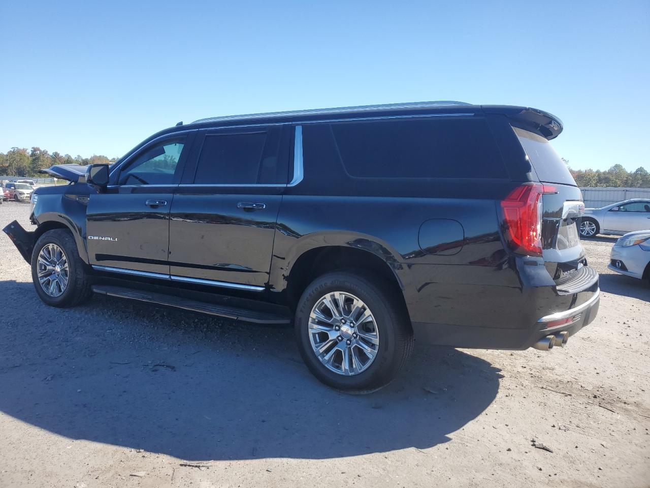 2021 GMC Yukon - zdjęcie 2