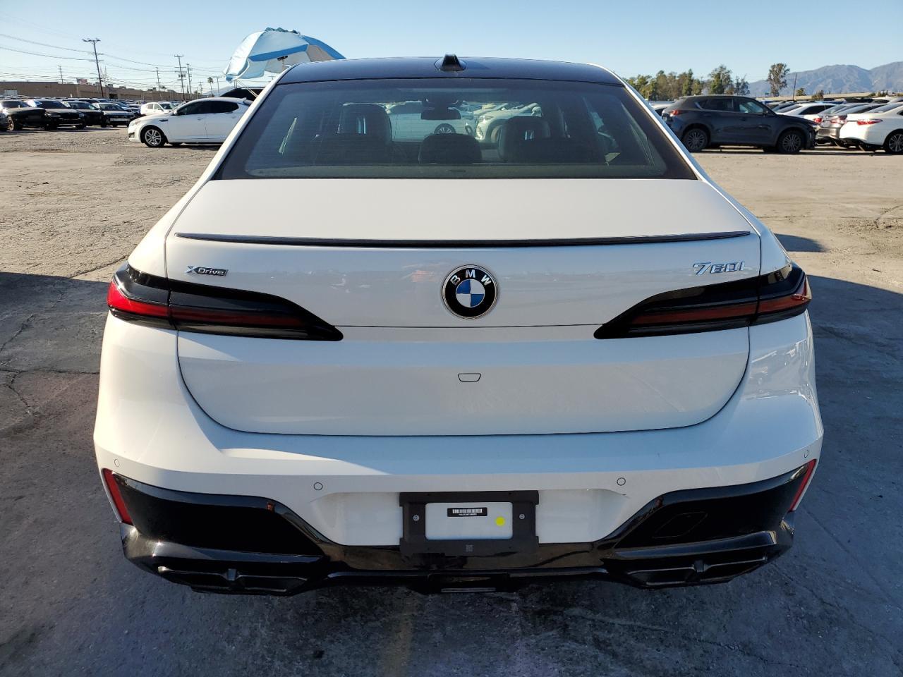 2023 BMW 760 Xi - zdjęcie 6