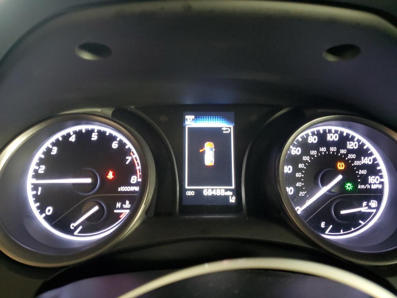 2022 Toyota Camry - zdjęcie 9