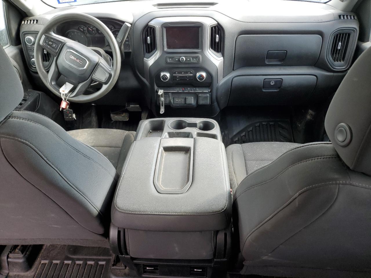 2022 GMC Sierra - zdjęcie 8