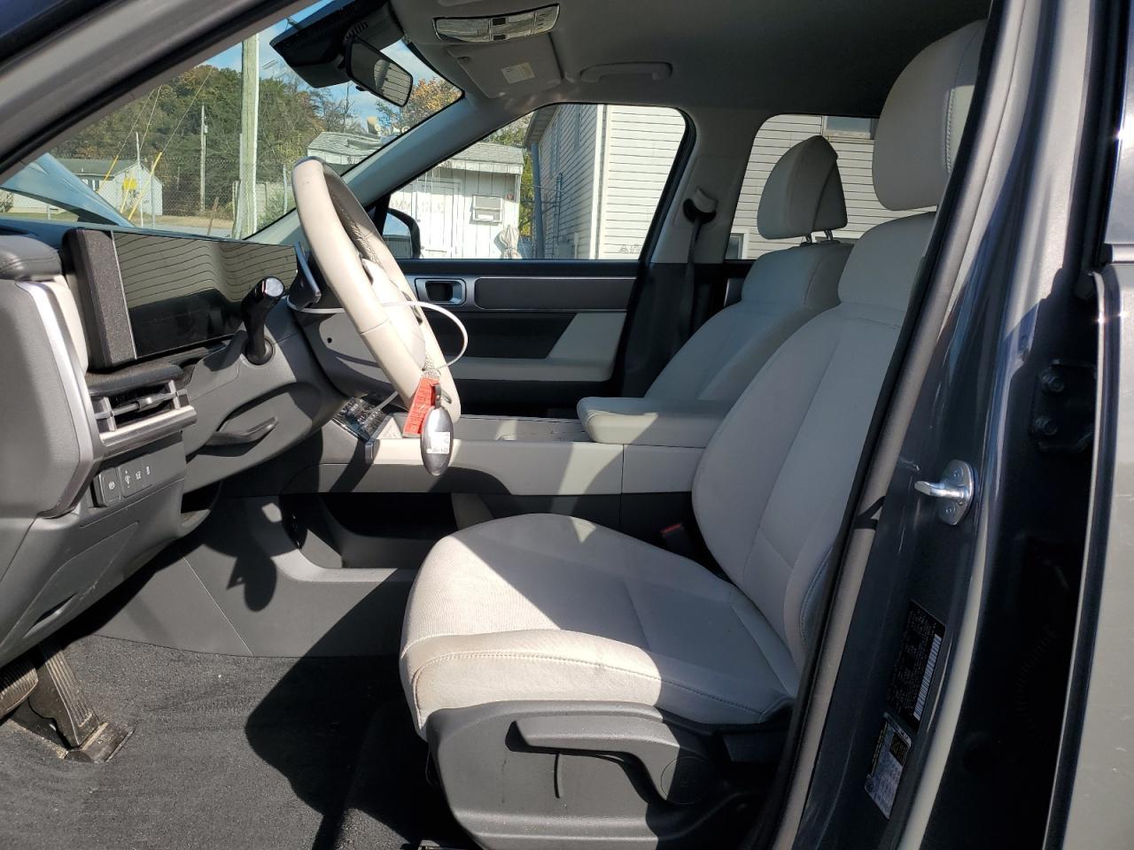 2025 Hyundai Santa Fe - zdjęcie 7