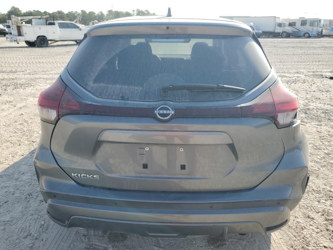 2022 Nissan Kicks S - zdjęcie 6