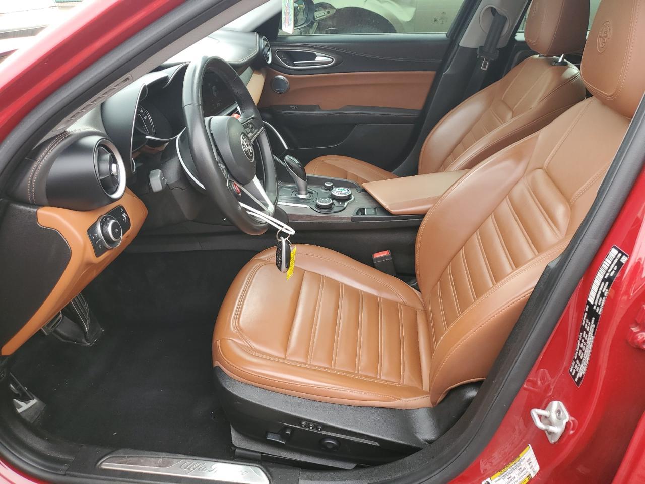 2019 Alfa Romeo Giulia Ti - zdjęcie 7