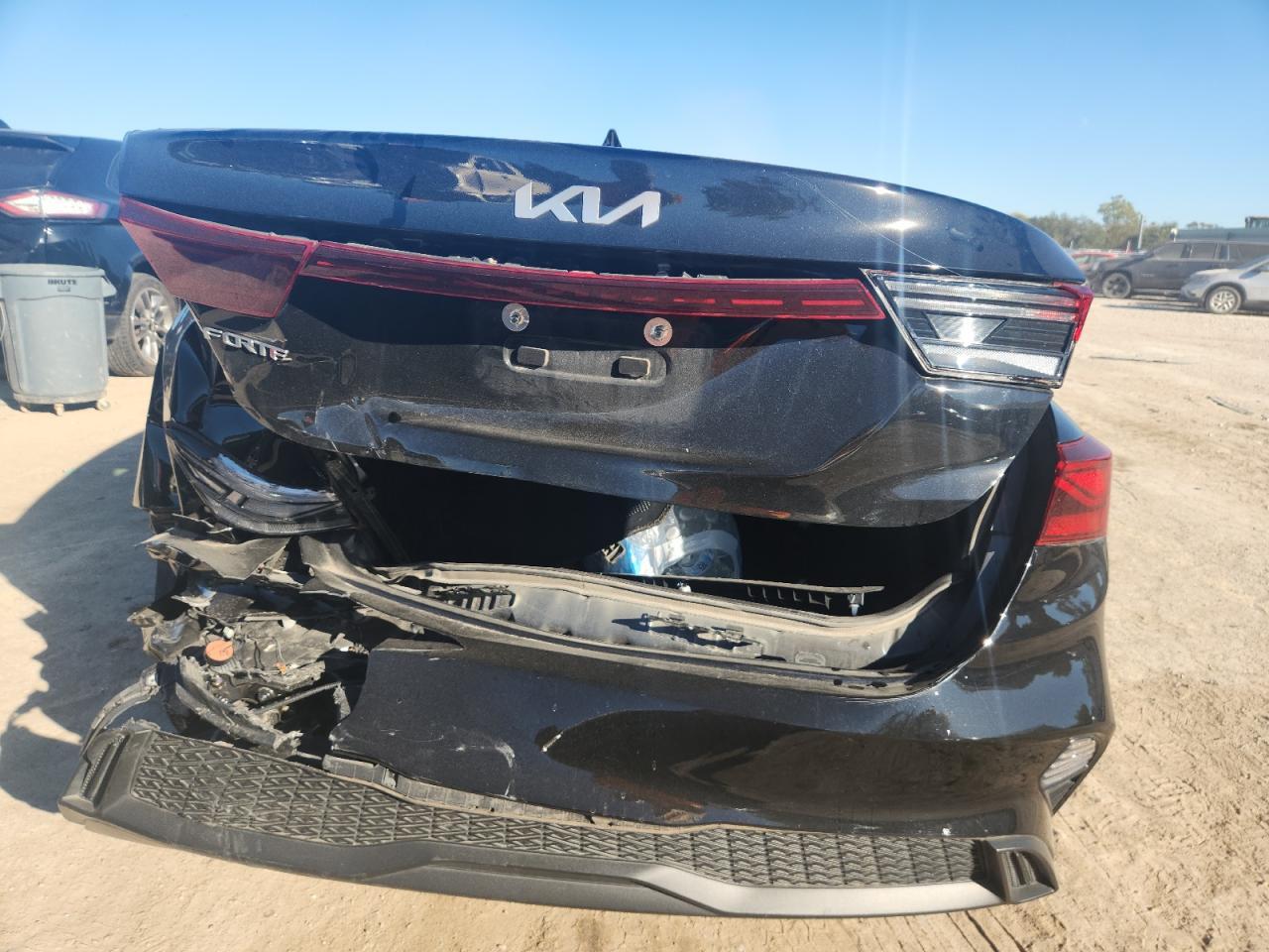 2023 Kia Forte Lx - zdjęcie 6