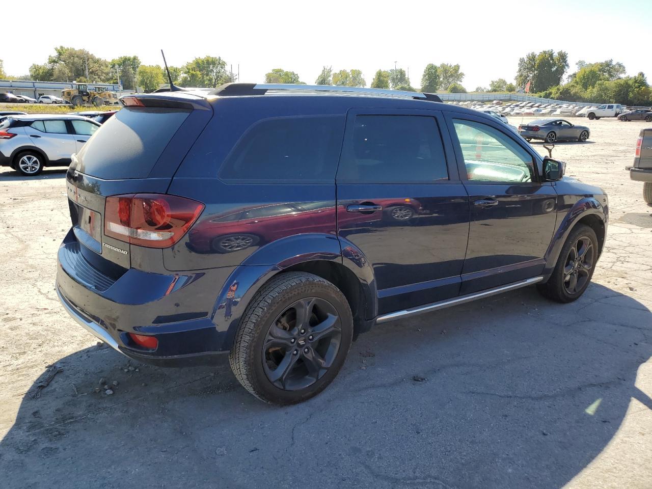 2018 Dodge Journey Crossroad - zdjęcie 3