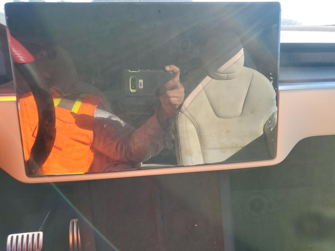 2024 Tesla Model X - zdjęcie 9